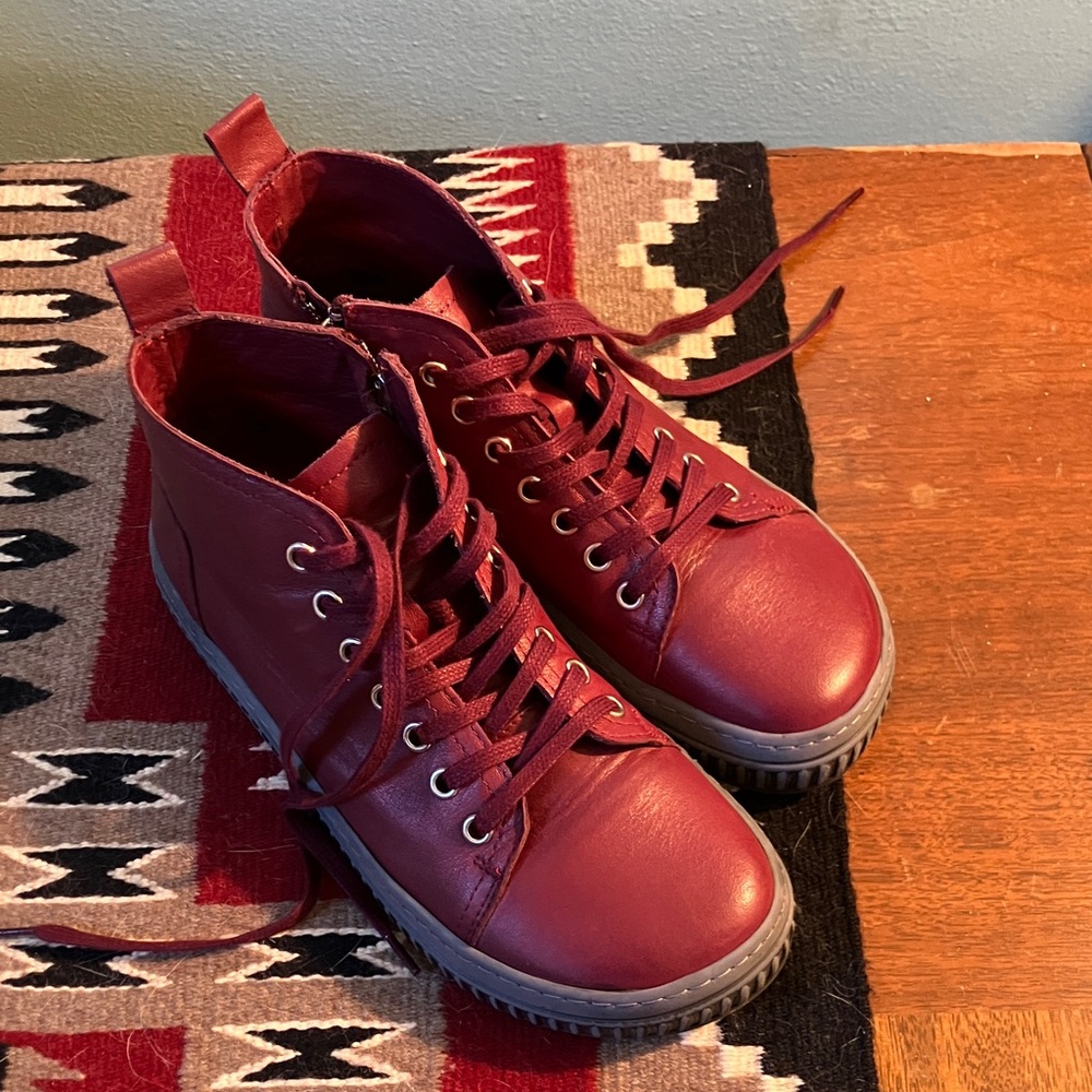 Andrea Conti Shawn Leather High Top Sneakers 37